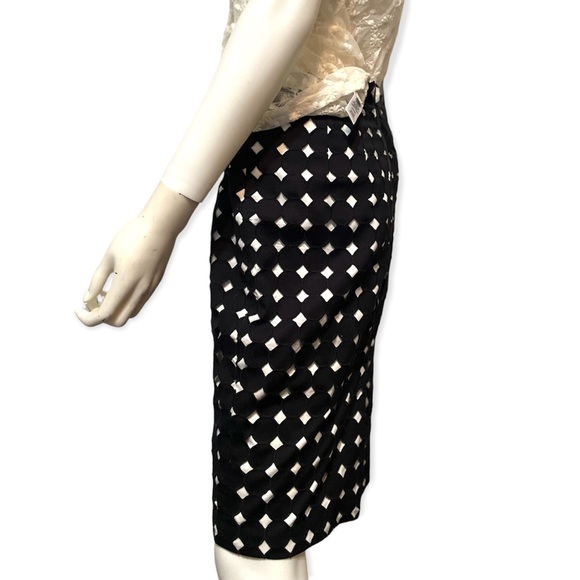 White House Black Market black & white pencil skirt - Picture 3 of 4